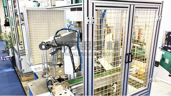 工業級鋁型材圍欄：在嚴苛環境下的長期性能解析